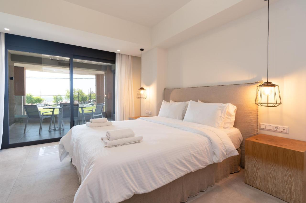 Thetis Boutique Apartments เนโอสมาร์มาราส ภายนอก รูปภาพ