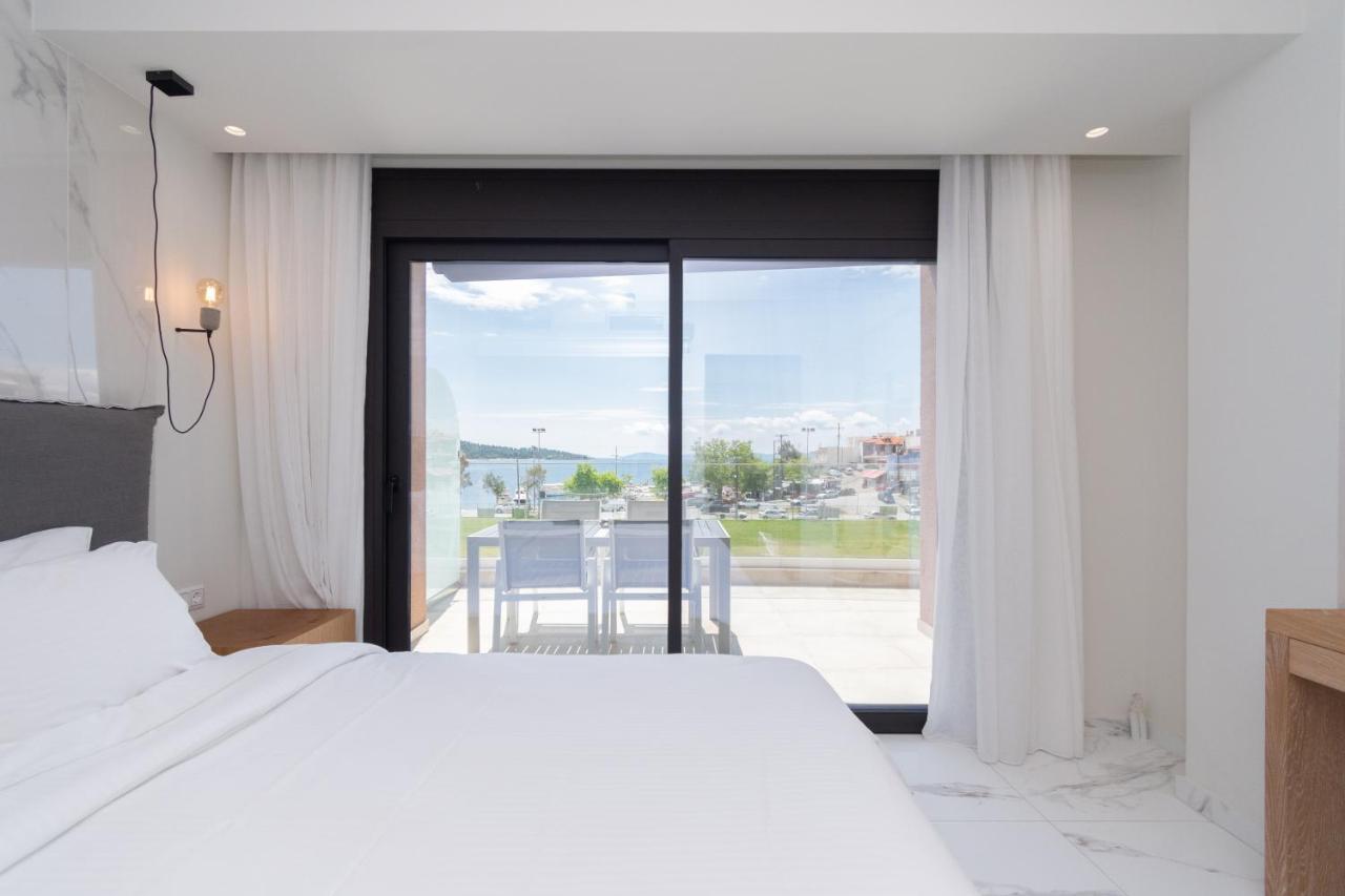 Thetis Boutique Apartments เนโอสมาร์มาราส ภายนอก รูปภาพ