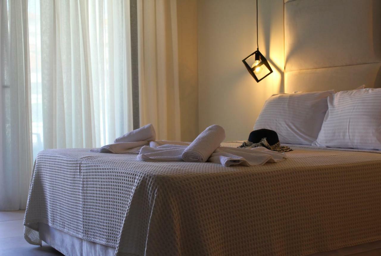 Thetis Boutique Apartments เนโอสมาร์มาราส ภายนอก รูปภาพ