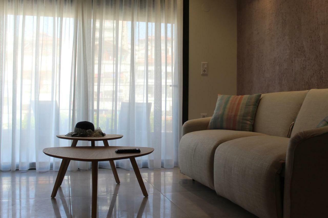 Thetis Boutique Apartments เนโอสมาร์มาราส ภายนอก รูปภาพ